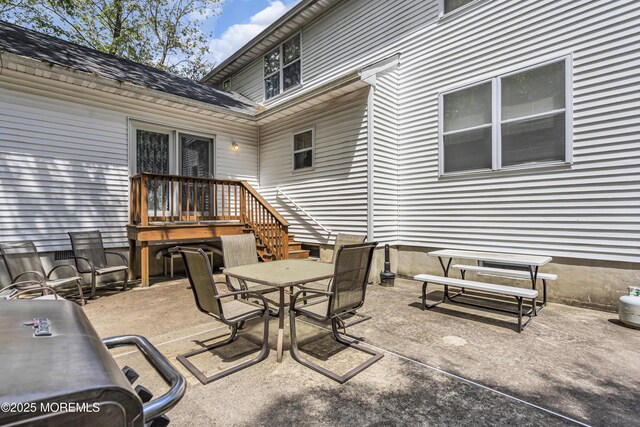 1 Overlook Ct, Manchester, NJ 08759 - view of patio featuring outdoor dining area