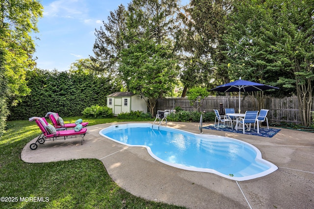 85 Virginia Ave, Manasquan, NJ 08736 - view of pool with a patio area and outdoor dining area