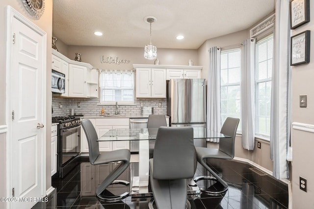 84 Annapolis St, Tinton Falls, NJ 07712
