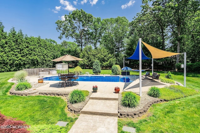 5 Persimmon Dr, Jackson, NJ 08527 - swimming pool featuring a patio area