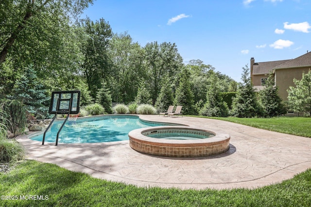 11 Elkridge Way, Manalapan, NJ 07726 - outdoor pool featuring an in-ground hot tub and a patio area