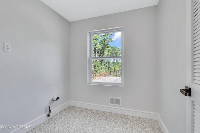 169 Grand Central Pkwy, Bayville, NJ 08721 - unfurnished room with baseboards and tile patterned floors