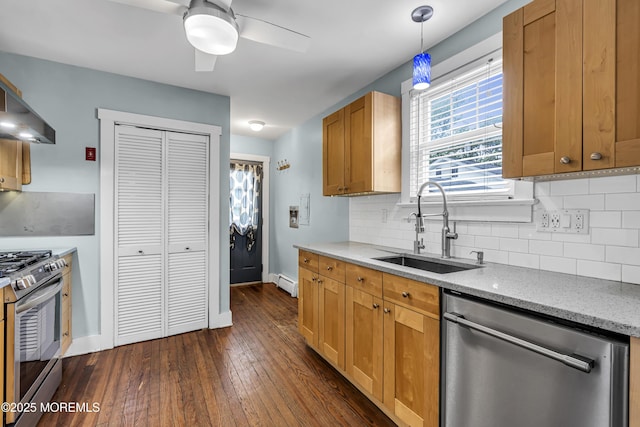 742 Leroy Pl, Lake Como, NJ 07719 - kitchen with appliances with stainless steel finishes, a sink, a ceiling fan, backsplash, and dark wood-type flooring