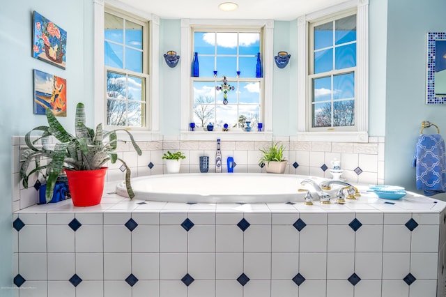 834 Leeward Dr, Forked River, NJ 08731 - bathroom featuring a bath and plenty of natural light