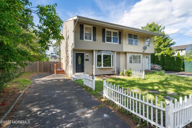 707 Pine St, Lakehurst, NJ 08733 - photo 1