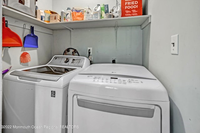66 Cold Indian Springs Rd, Ocean Twp, NJ 07712 - washroom featuring independent washer and dryer