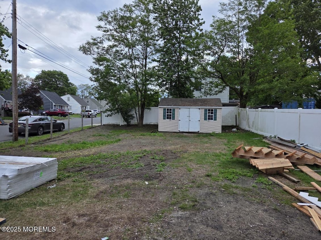 484 S Laurel Ave, Hazlet, NJ 07730 - view of fenced backyard