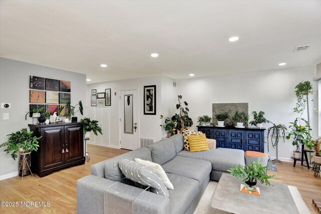 104 Brewster Cir, Old Bridge, NJ 08857