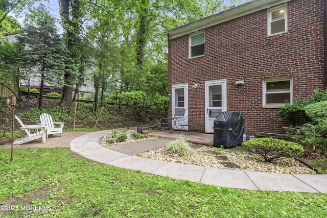 116 Manor Dr, Red Bank, NJ 07701 - view of grassy yard with a patio area