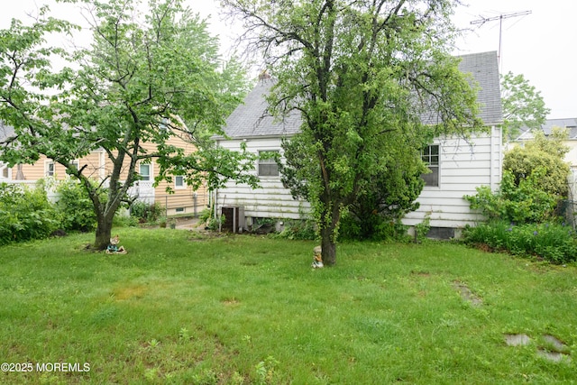 644 Monmouth Ave, Kenilworth, NJ 07033 - view of green lawn
