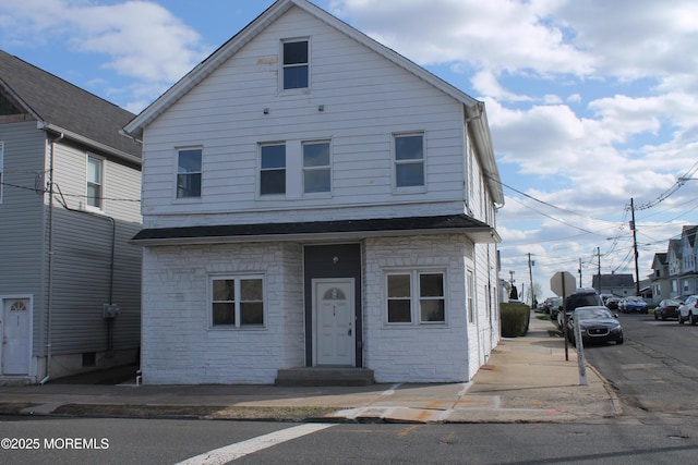 519 Roosevelt Ave, Carteret, NJ 07008 - view of front facade with stone siding