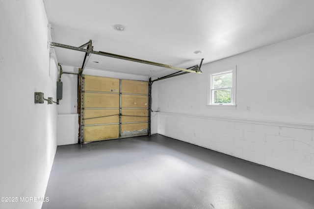 668 Hyson Rd, Jackson, NJ 08527 - view of garage