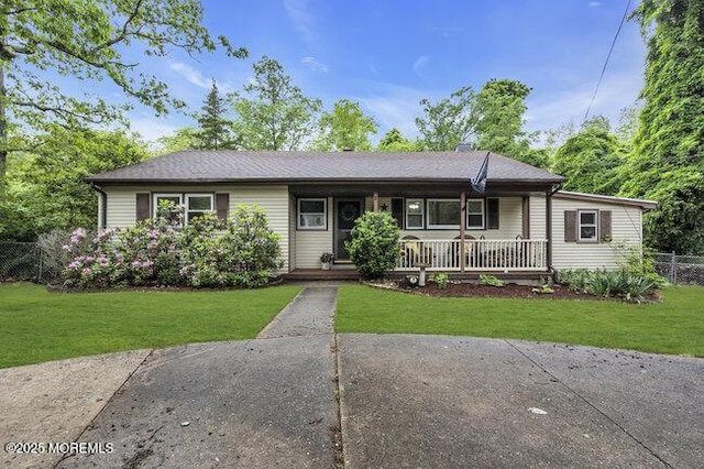 24 Delaware Trl, Browns Mills, NJ 08015 - ranch-style home featuring a porch