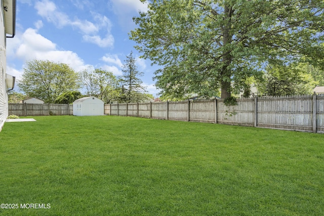 18 Heritage Dr, Edison, NJ 08820 - view of yard