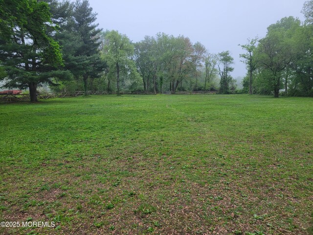 157 Taylors Mills Rd, Englishtown, NJ 07726 - view of green lawn