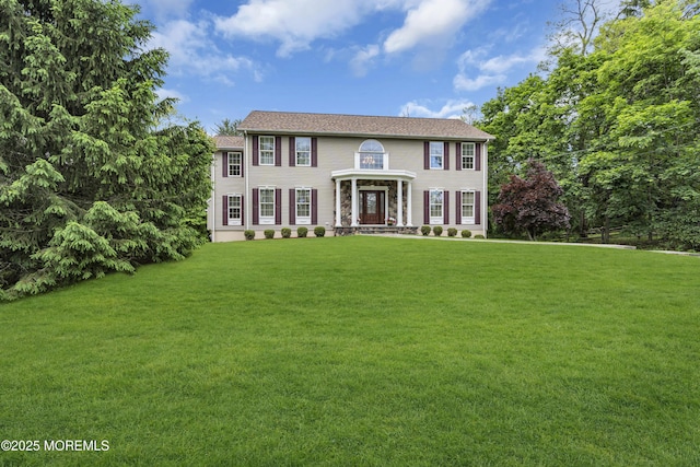 16 W Ave, Gladstone, NJ 07934 - colonial home with a front lawn