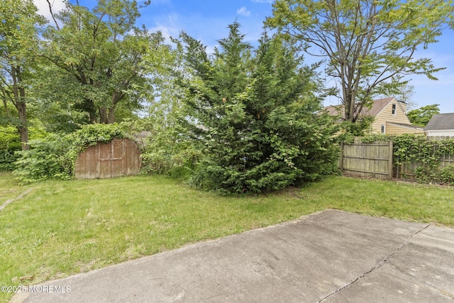 388 Atlantic Ave, Long Branch, NJ 07740 - view of yard featuring a patio area