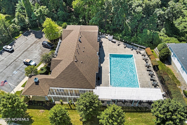 37 Violet Ct, Holmdel, NJ 07733 - view from above of property featuring a pool area