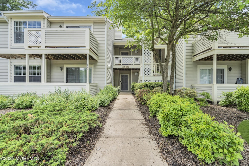 568 Applewood Ct, Howell, NJ 07731 - view of front of property