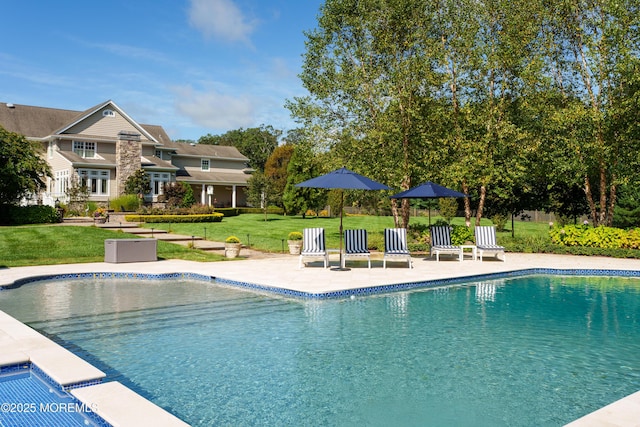 7 Stoney Brook Dr, Millstone, NJ 08510 - outdoor pool featuring a patio area and a yard