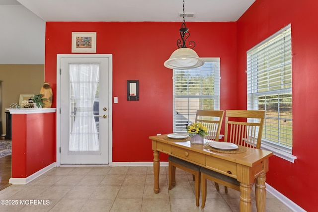 8 Chaminox Ct, Manchester, NJ 08759 - dining area with baseboards