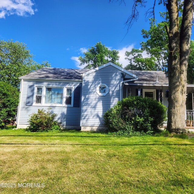 2102 Princeton Pike, Lawrence, NJ 08648 - view of front of house with a front yard