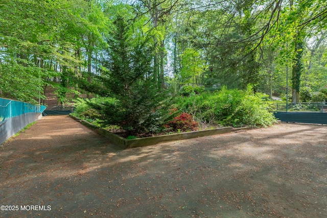 160 Pelican Rd, Middletown, NJ 07748 - view of yard