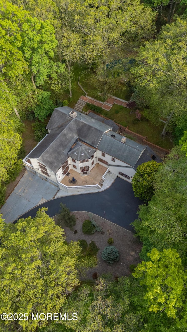 160 Pelican Rd, Middletown, NJ 07748 - aerial view of property and surrounding area with a forest