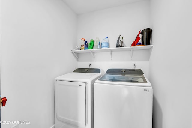 303 Forman Ave, Point Pleasant Beach, NJ 08742 - laundry room featuring independent washer and dryer