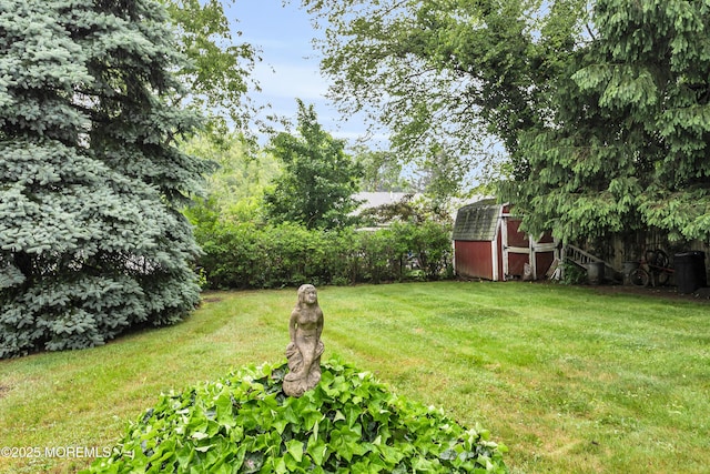 30 Balloch Pl, Red Bank, NJ 07701 - view of grassy yard
