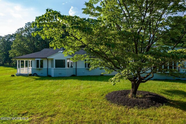 8 Olden Ct, Colts Neck, NJ 07722 - view of green lawn