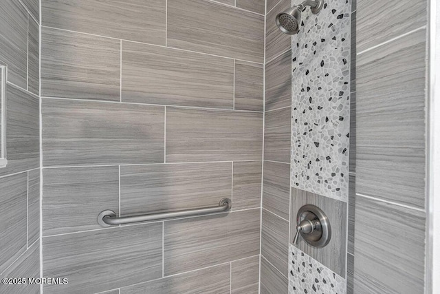 511 4th Ave, Asbury Park, NJ 07712 - full bathroom featuring a tile shower