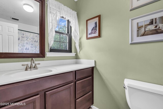 13 Laurel Crest Dr, Howell, NJ 07731