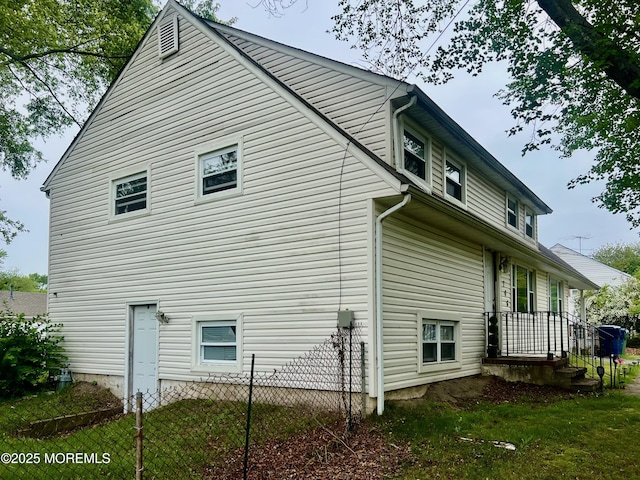 706 Tide Pl, Neptune Township, NJ 07753 - view of side of property