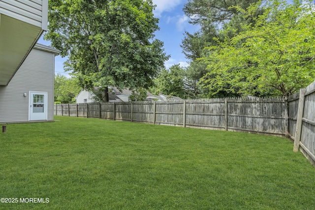 2 Miriam Dr, Matawan, NJ 07747 - view of yard