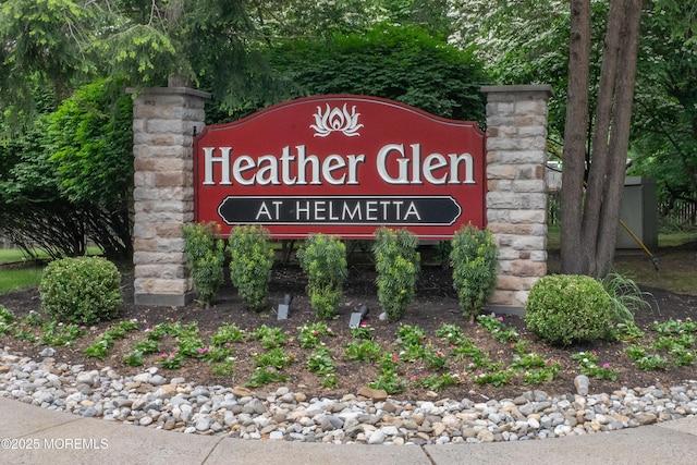 2708 Ridgefield Ct Unit 2708, Helmetta, NJ 08828 - view of community / neighborhood sign