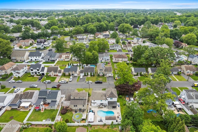 660 Summit Ave, Kenilworth, NJ 07033 - aerial view of property's location with nearby suburban area and a pool area