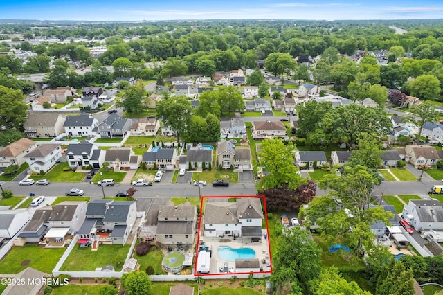 660 Summit Ave, Kenilworth, NJ 07033 - aerial view of residential area with property parcel outlined and a pool area