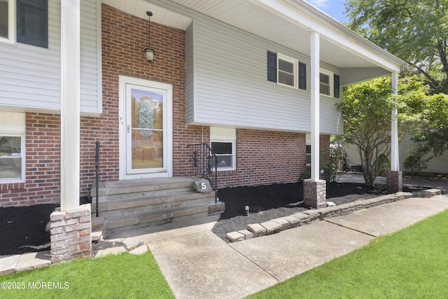 5 S Dakota Ave, Jackson, NJ 08527 - property entrance with brick siding and covered porch