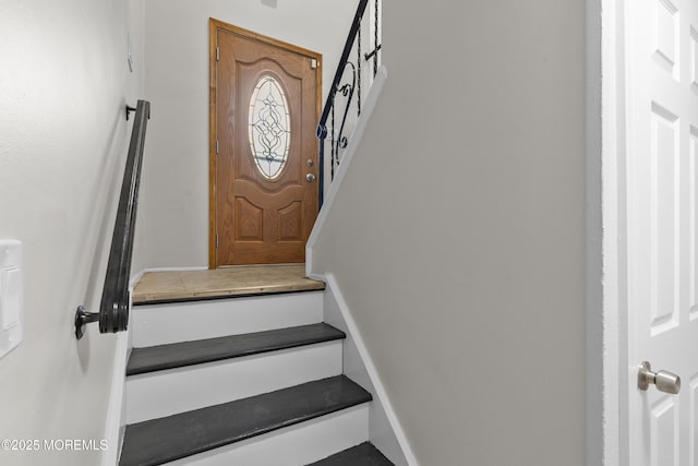 5 S Dakota Ave, Jackson, NJ 08527 - staircase featuring baseboards