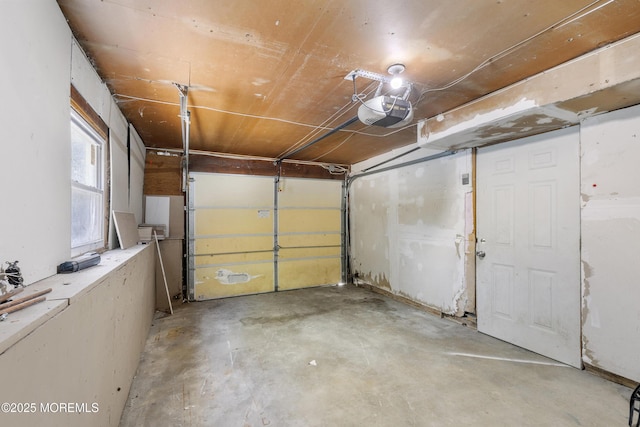 5 S Dakota Ave, Jackson, NJ 08527 - garage with a garage door opener