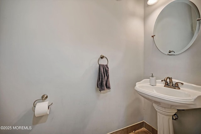 2 Hampton Hollow Dr, Perrineville, NJ 08535 - bathroom featuring baseboards