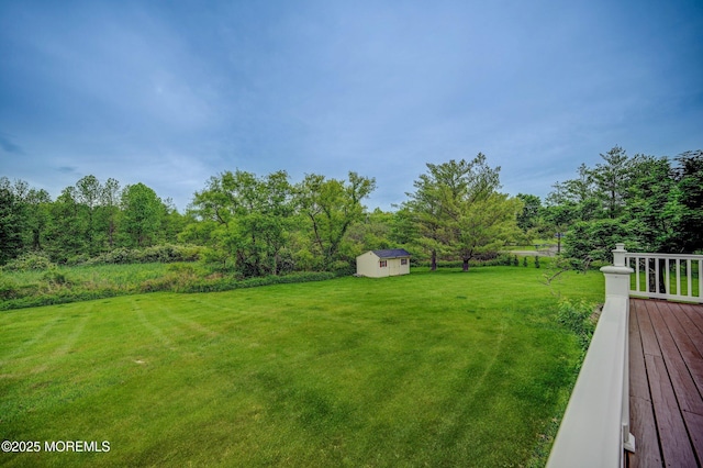 2 Hampton Hollow Dr, Perrineville, NJ 08535 - view of grassy yard with a deck