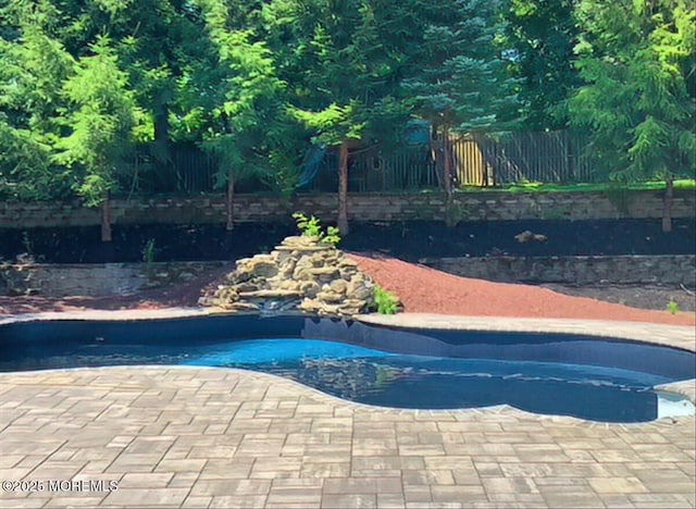 11 Hemingway Ct, Morganville, NJ 07751