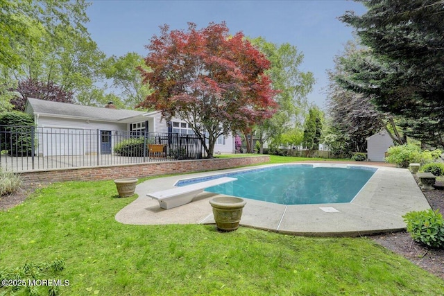 635 Susan Ln, Brielle, NJ 08730 - view of swimming pool featuring a diving board