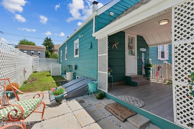 488 Fenwood Ave, Hamilton, NJ 08619 - doorway to property