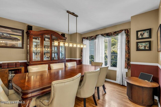 9 Rachel Ct, Jackson, NJ 08527 - dining area with light wood-type flooring and baseboards