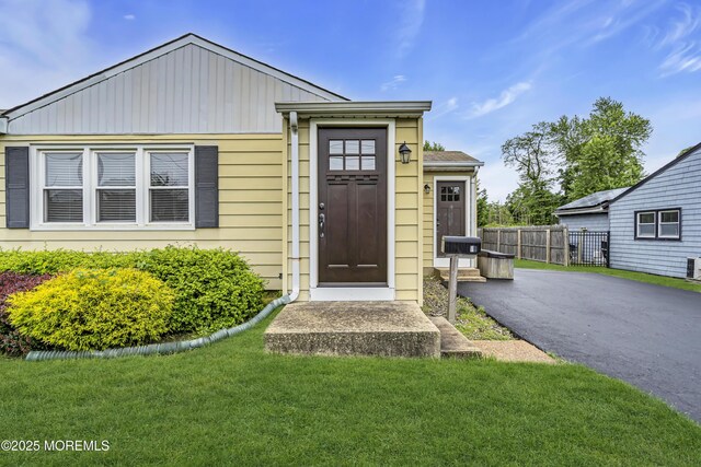 18 Delaware Ave, West Long Branch, NJ 07764 - view of front facade