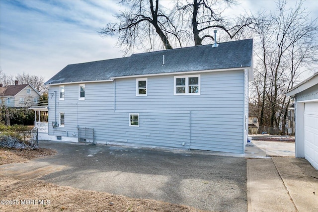 31 Smullen St, Sayreville, NJ 08872 - back of house with roof with shingles