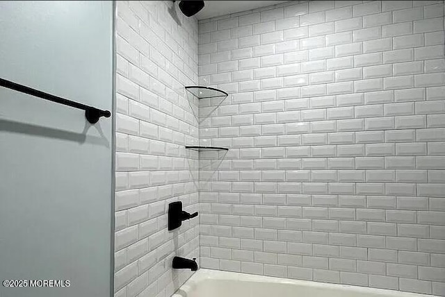 225 E Wildwood Ave # 323, Wildwood, NJ 08260 - full bath featuring shower / washtub combination